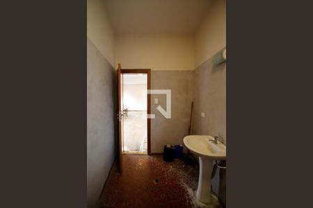 Casa à venda com 460m², 4 quartos e 4 vagasBanheiro 3