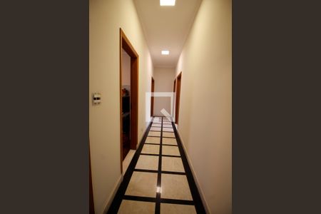 Casa à venda com 460m², 4 quartos e 4 vagasCorredor