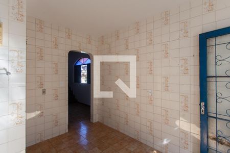 Casa à venda com 250m², 3 quartos e 4 vagas Casa à venda com 250m², 3 quartos e 4 vagasCozinha