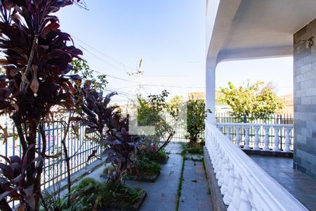 Casa à venda com 250m², 3 quartos e 4 vagas Casa à venda com 250m², 3 quartos e 4 vagasJardim