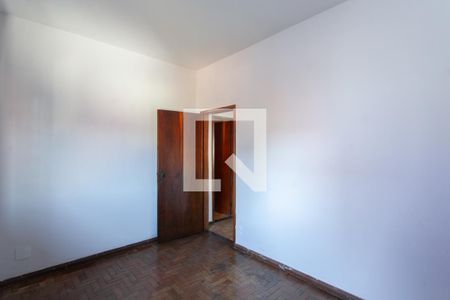 Casa à venda com 250m², 3 quartos e 4 vagas Casa à venda com 250m², 3 quartos e 4 vagasQuarto 2