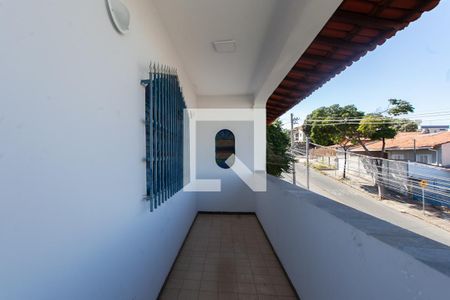 Casa à venda com 250m², 3 quartos e 4 vagas Casa à venda com 250m², 3 quartos e 4 vagasVaranda 2º andar