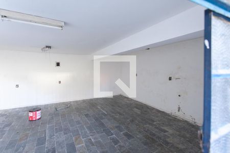 Casa à venda com 250m², 3 quartos e 4 vagas Casa à venda com 250m², 3 quartos e 4 vagasAnexo