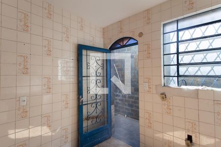 Casa à venda com 250m², 3 quartos e 4 vagas Casa à venda com 250m², 3 quartos e 4 vagasCozinha