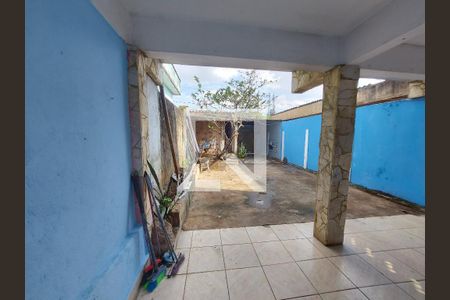 Casa à venda com 110m², 4 quartos e 4 vagasGaragem