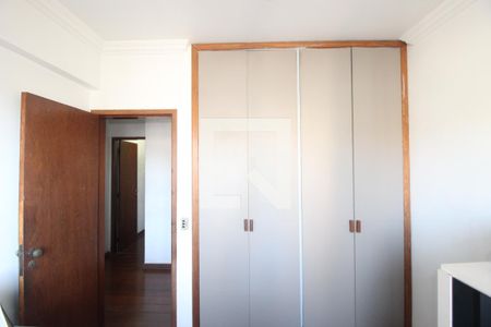 Quarto  de apartamento à venda com 4 quartos, 140m² em Santo Antônio, Belo Horizonte