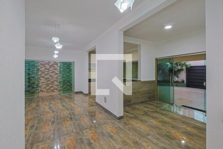 Sala de casa à venda com 3 quartos, 205m² em Sagrada Família, Belo Horizonte
