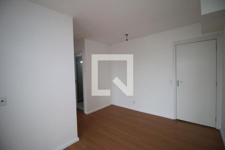 Sala de apartamento para alugar com 2 quartos, 45m² em Ramos, Rio de Janeiro