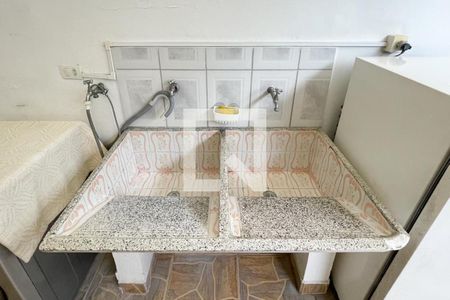 Casa à venda com 135m², 3 quartos e 2 vagas Casa à venda com 135m², 3 quartos e 2 vagasÁrea de Serviço