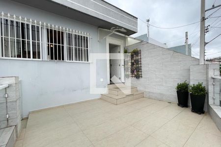Casa à venda com 135m², 3 quartos e 2 vagas Casa à venda com 135m², 3 quartos e 2 vagasSacada