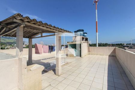 Apartamento para alugar com 60m², 2 quartos e sem vagaÁrea de Serviço / Terraço