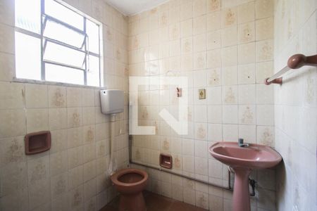Apartamento para alugar com 60m², 2 quartos e sem vagaBanheiro