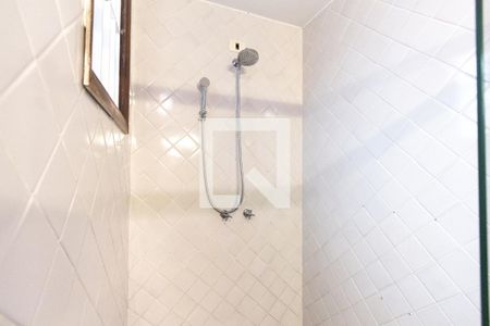 Casa à venda com 300m², 3 quartos e sem vagaBanheiro do Corredor