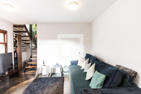 Casa à venda com 300m², 3 quartos e sem vagaSala de TV