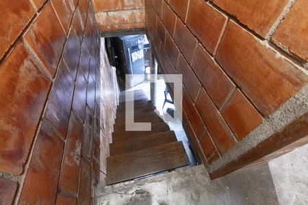 Casa à venda com 300m², 3 quartos e sem vagaEscada de acesso ao Quarto 3 - Suite