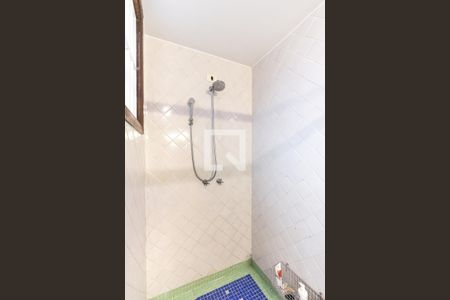 Casa à venda com 300m², 3 quartos e sem vagaBanheiro do Corredor