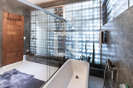 Casa à venda com 300m², 3 quartos e sem vagaBanheiro do Quarto 2 - Suite