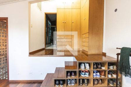 Casa à venda com 300m², 3 quartos e sem vagaCloset do Quarto 2 - Suite