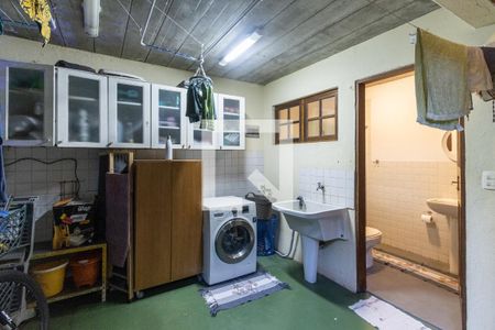 Casa à venda com 300m², 3 quartos e sem vagaÁrea de Serviço