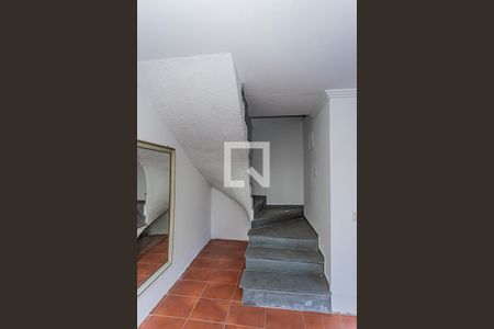 Escada de casa para alugar com 3 quartos, 120m² em Jardim Sao Ricardo, São Paulo