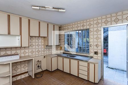 Casa para alugar com 120m², 3 quartos e 2 vagas Casa para alugar com 120m², 3 quartos e 2 vagasCozinha