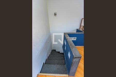 Escada de casa para alugar com 3 quartos, 120m² em Jardim Sao Ricardo, São Paulo