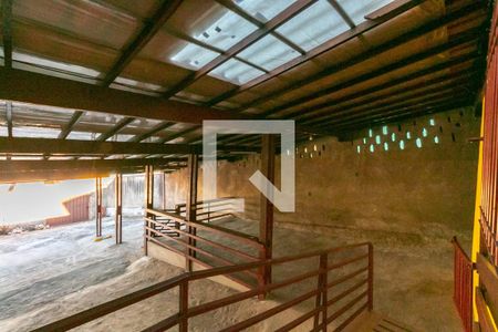 Casa à venda com 150m², 3 quartos e 7 vagas Casa à venda com 150m², 3 quartos e 7 vagasÁrea Externa