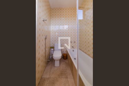 Casa à venda com 250m², 4 quartos e 3 vagasBanheiro suíte