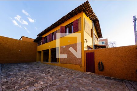 Casa à venda com 250m², 4 quartos e 3 vagasÁrea externa