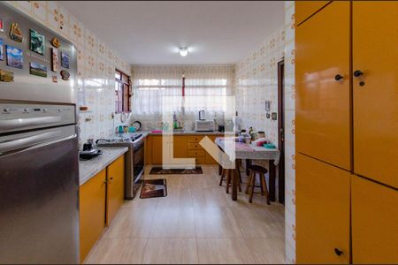 Casa à venda com 250m², 4 quartos e 3 vagasCozinha