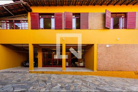 Casa à venda com 250m², 4 quartos e 3 vagasÁrea externa