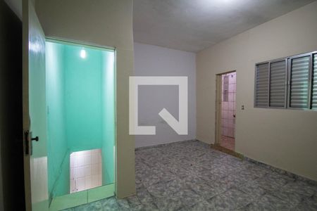 Suíte de casa para alugar com 2 quartos, 70m² em Conjunto Habitacional A E Carvalho, São Paulo