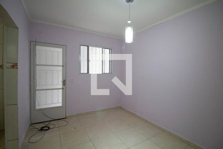 Sala de casa para alugar com 2 quartos, 70m² em Conjunto Habitacional A E Carvalho, São Paulo
