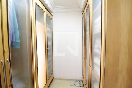 Casa para alugar com 370m², 5 quartos e 4 vagasCloset da suíte 2