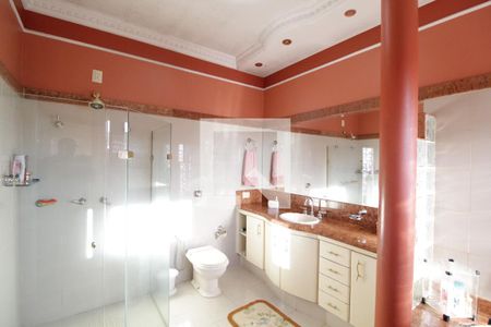 Casa para alugar com 370m², 5 quartos e 4 vagasBanheiro da Suíte 2