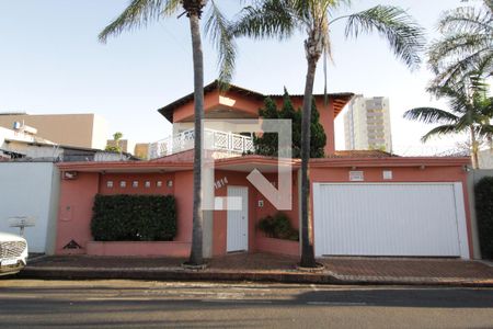 Casa para alugar com 370m², 5 quartos e 4 vagasFachada