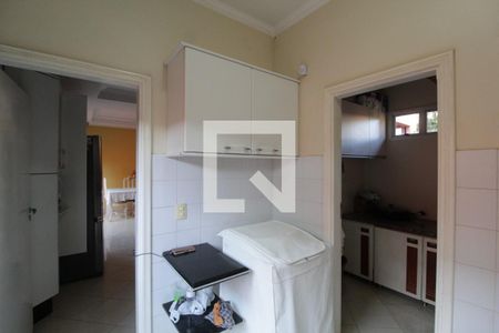 Casa para alugar com 370m², 5 quartos e 4 vagasÁrea de Serviço