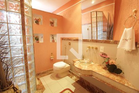 Casa para alugar com 370m², 5 quartos e 4 vagasLavabo