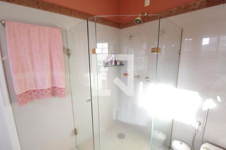 Casa para alugar com 370m², 5 quartos e 4 vagasBanheiro da Suíte 2