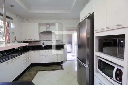 Casa para alugar com 370m², 5 quartos e 4 vagasCozinha