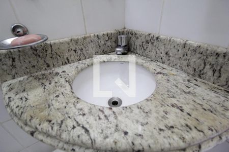 Casa para alugar com 370m², 5 quartos e 4 vagasBanheiro de serviço