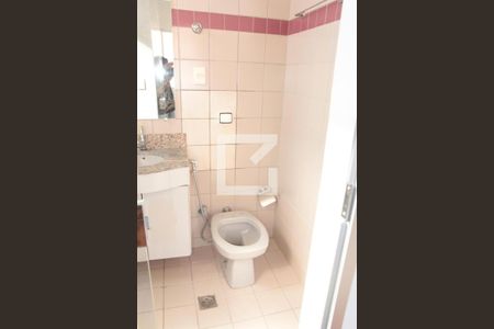 Apartamento para alugar com 66m², 3 quartos e 1 vagaBanheiro
