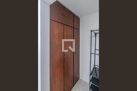 Corredor de apartamento para alugar com 1 quarto, 40m² em Aclimação, São Paulo