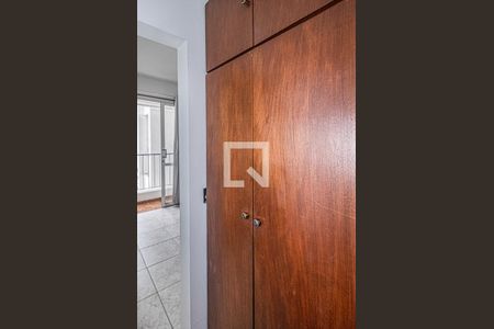 Corredor de apartamento para alugar com 1 quarto, 40m² em Aclimação, São Paulo
