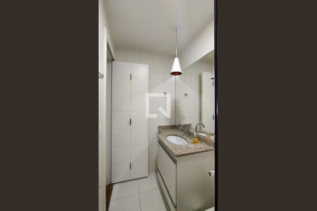 Apartamento à venda com 145m², 3 quartos e 3 vagasBanheiro da Suíte 1