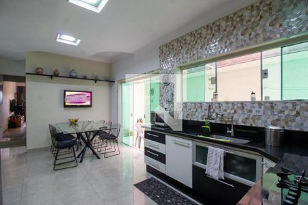 Casa à venda com 257m², 3 quartos e 3 vagasCozinha