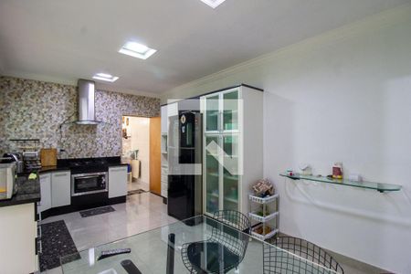 Casa à venda com 257m², 3 quartos e 3 vagasCozinha