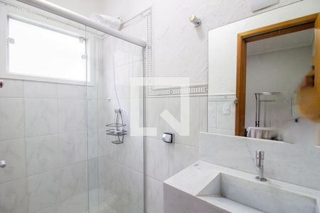 Casa à venda com 257m², 3 quartos e 3 vagasBanheiro da Suíte 2