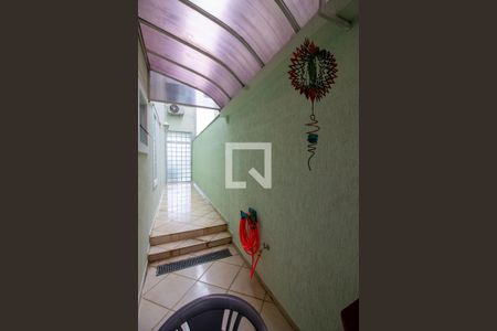 Casa à venda com 257m², 3 quartos e 3 vagasCorredor Externo