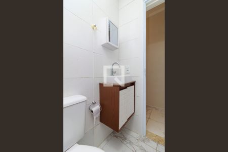 Banheiro de casa para alugar com 1 quarto, 48m² em Vila Cruzeiro, São Paulo